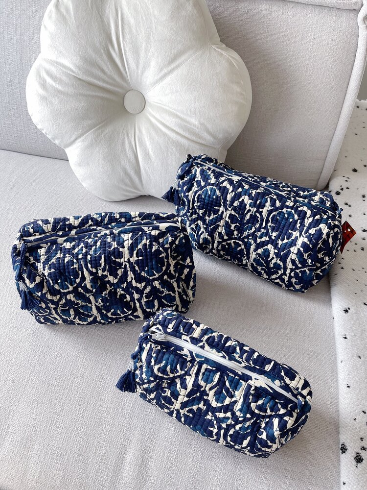 Bali Flower Pouch / Navy Blue (L)