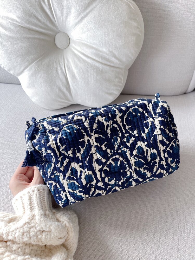 Bali Flower Pouch / Navy Blue (L)