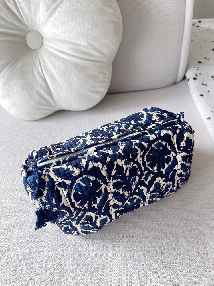 Bali Flower Pouch / Navy Blue (L)