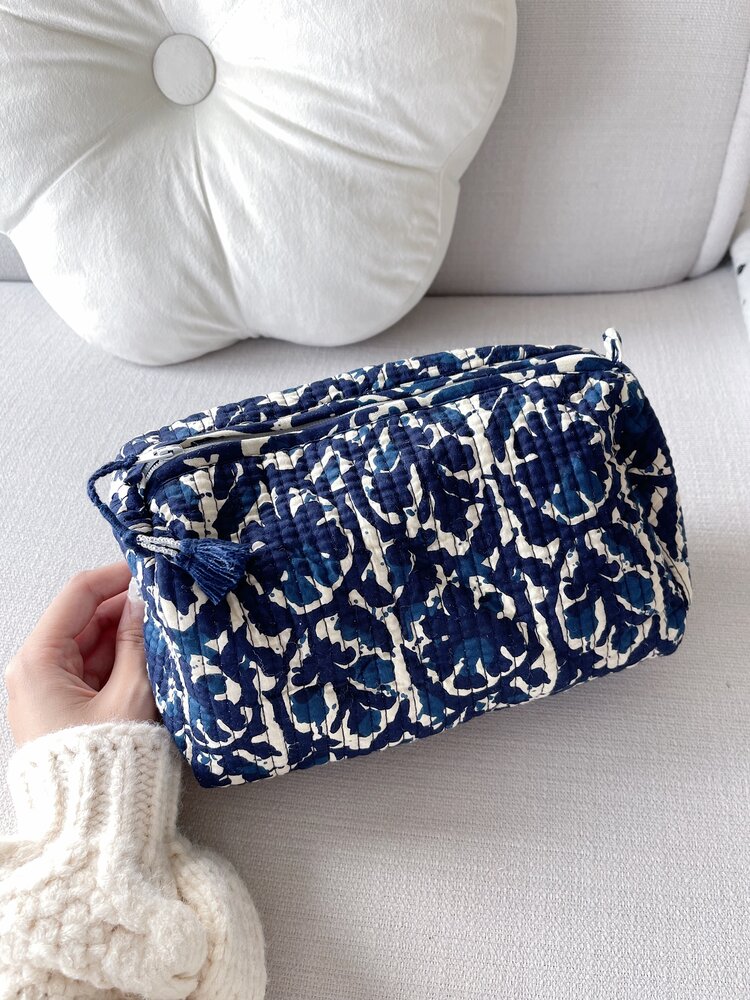 Bali Flower Pouch / Navy Blue (M)