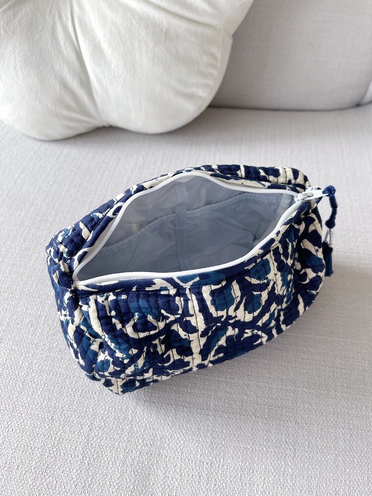 Bali Flower Pouch / Navy Blue (S)