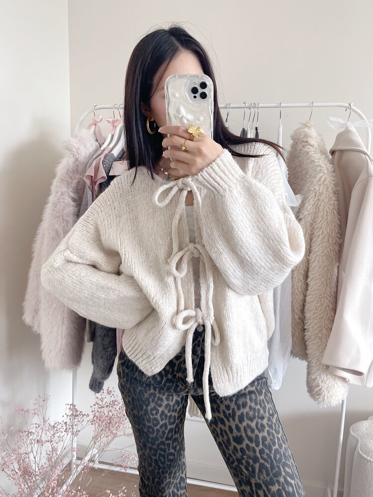 Nimi Bow Knit Sweater / Off White