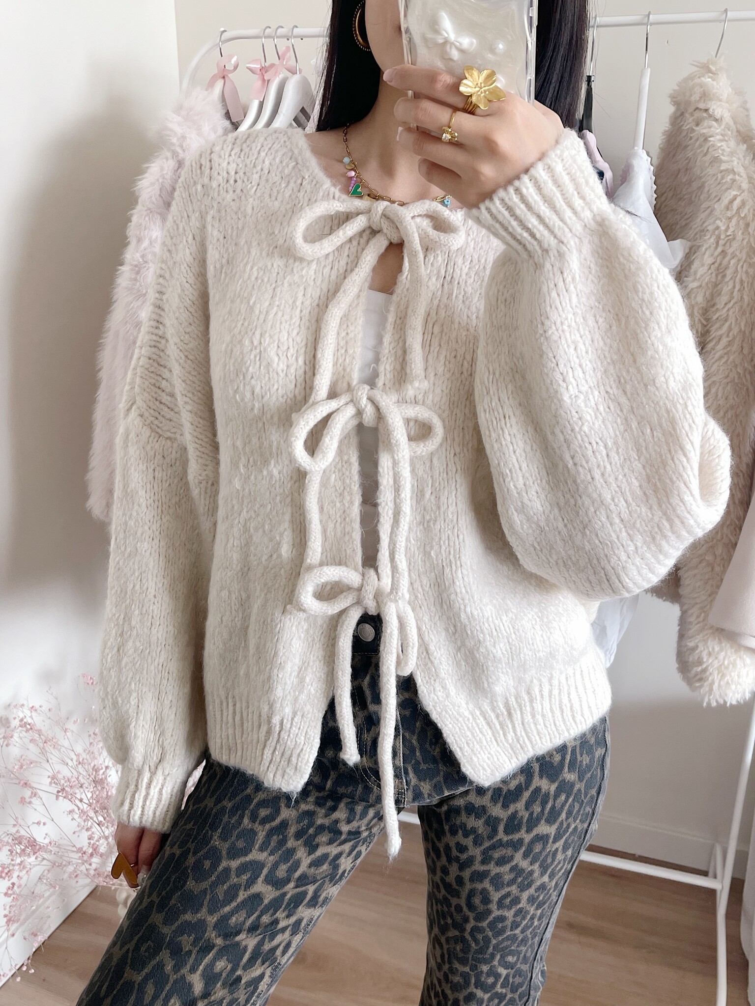Nimi Bow Knit Sweater / Off White - Hello My Love Nimi Bow Knit Sweater / Off White - Hello My Love