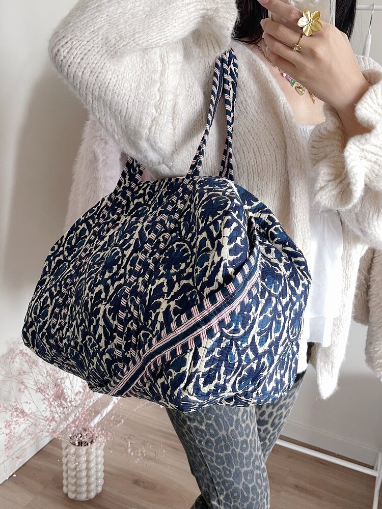 Yasmina Flower Travel Bag / Navy Blue