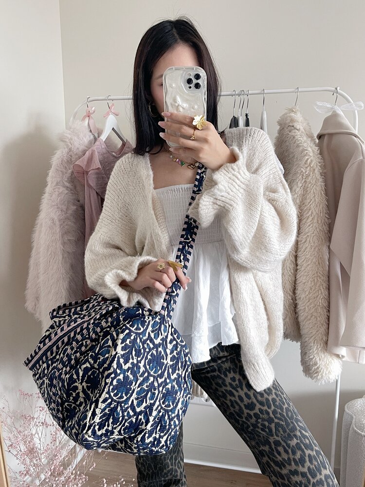 Yasmina Flower Travel Bag / Navy Blue