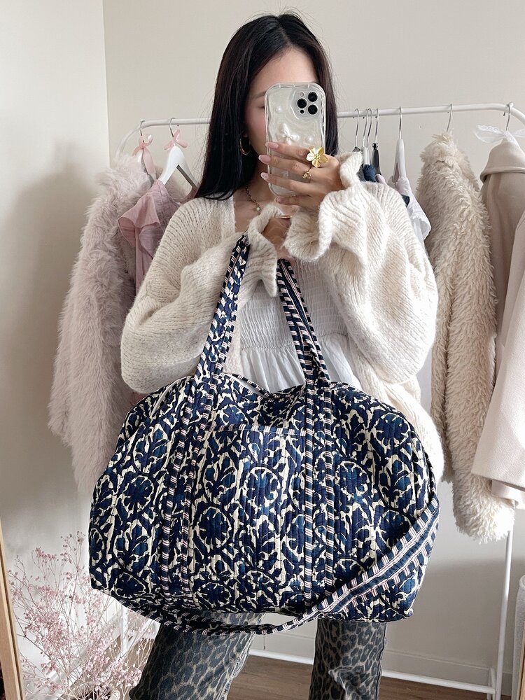 Yasmina Flower Travel Bag / Navy Blue