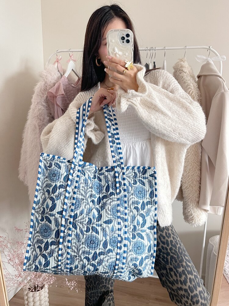 Macie Flower Shopper Bag / Light Blue