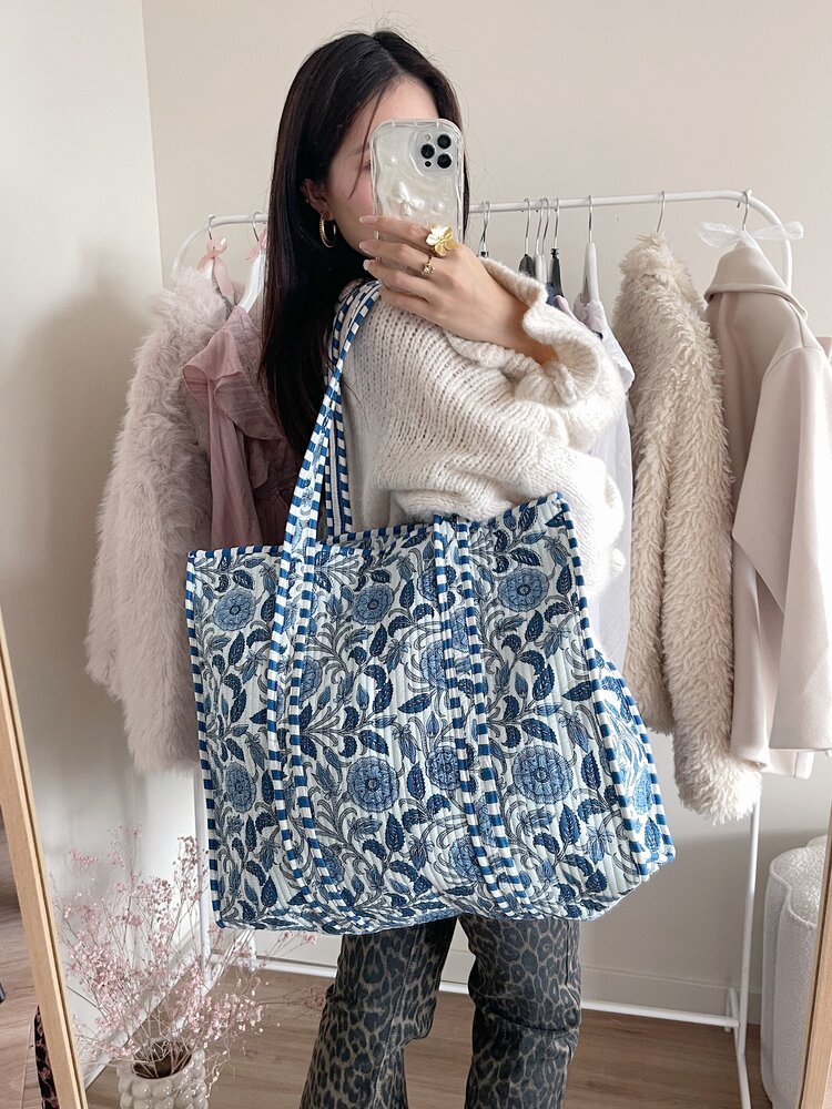 Macie Flower Shopper Bag / Light Blue