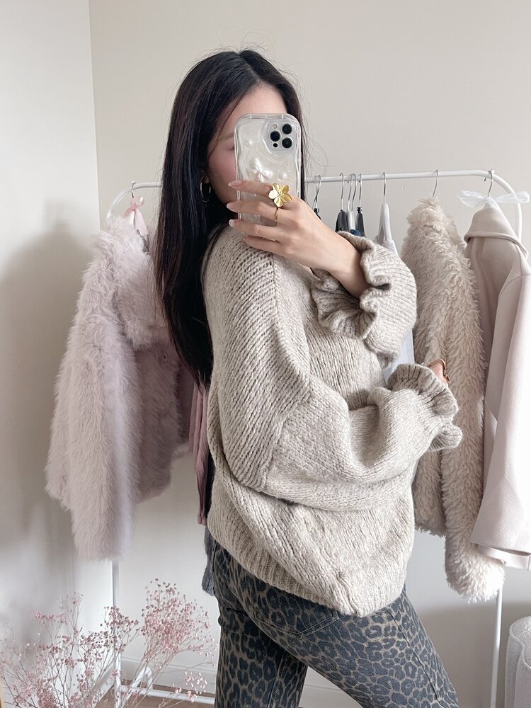 Celia Ruffle Knit Cardigan / Beige