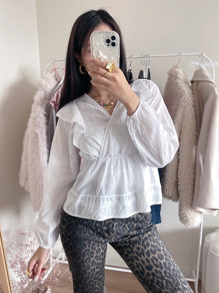 Nayla Embroidered Blouse / White