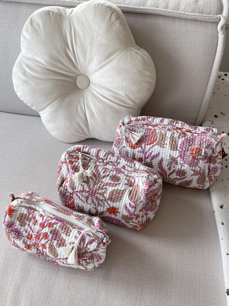 Bali Flower Pouch / White & Pink (L)