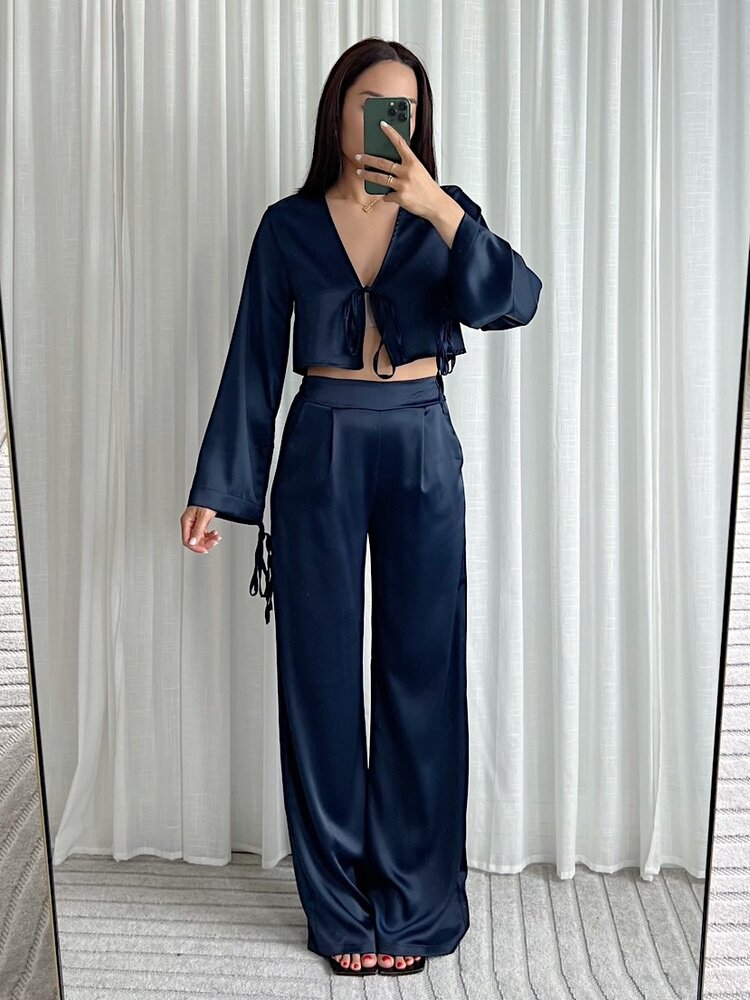 Sanny Satin Loose Fit Trousers / Navy