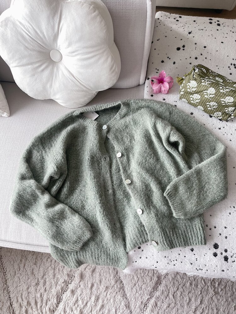 Lydia Fluffy Knit Cardigan / Army Green