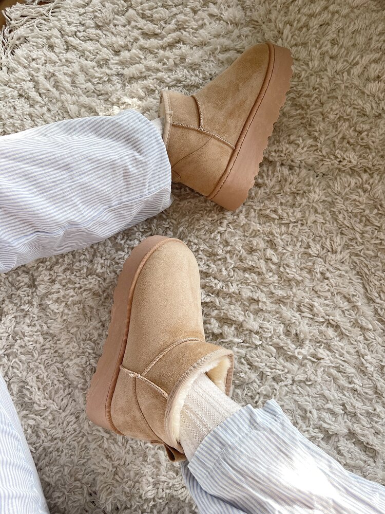Yula Comfy Uggie Boots / Beige
