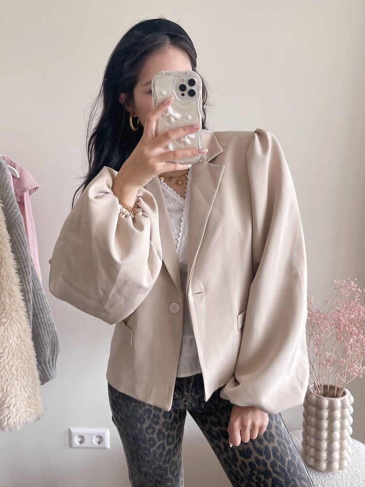 Janna Long Balloon Sleeve Blazer / Beige
