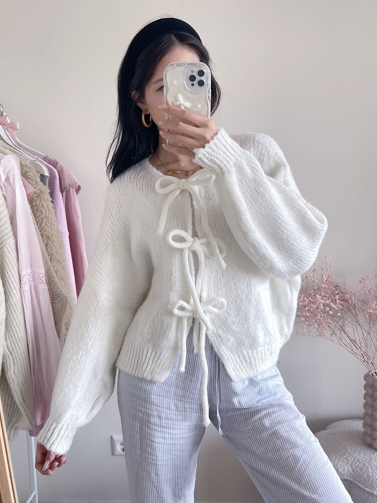 Nimi Bow Knit Sweater / White