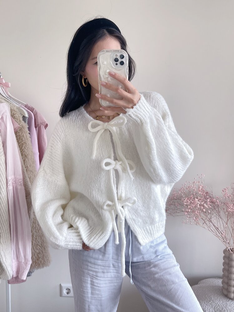 Nimi Bow Knit Sweater / White