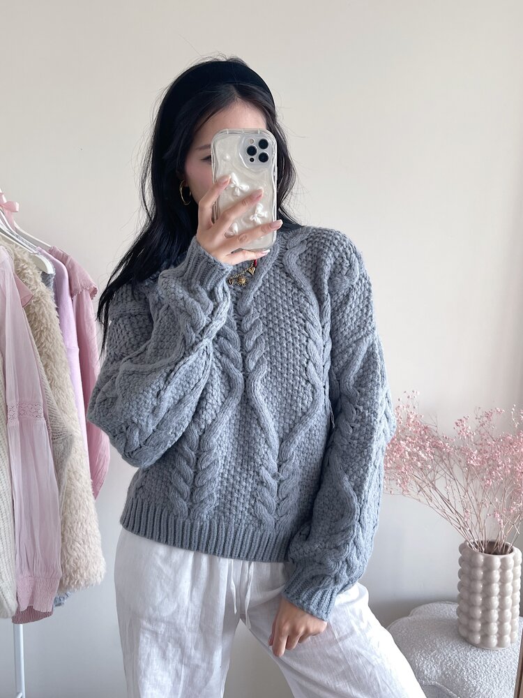 Yona Oversized Knit Sweater / Grey
