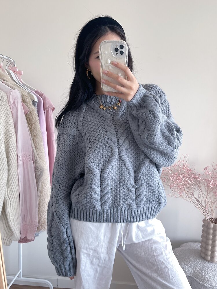 Yona Oversized Knit Sweater / Grey