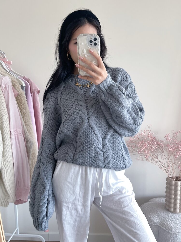 Yona Oversized Knit Sweater / Grey