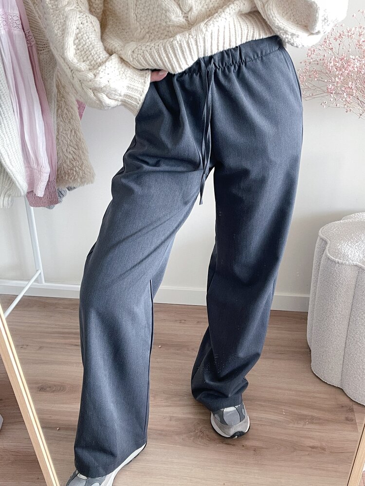Jojo Loose Fit Trousers / Dark Grey