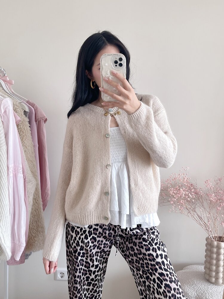 Lydia Fluffy Knit Cardigan / Beige