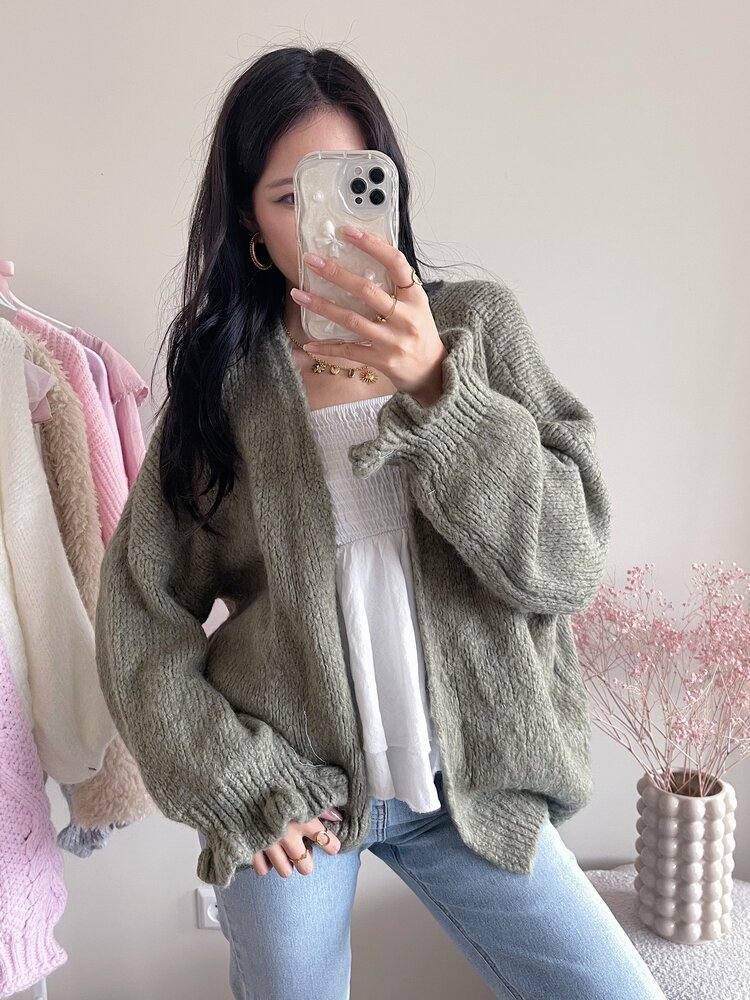 Celia Ruffle Knit Cardigan / Army Green