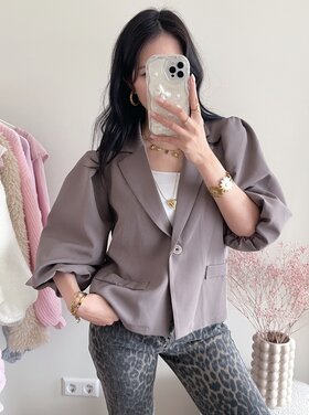 Ellie Short Balloon Sleeve Blazer / Taupe