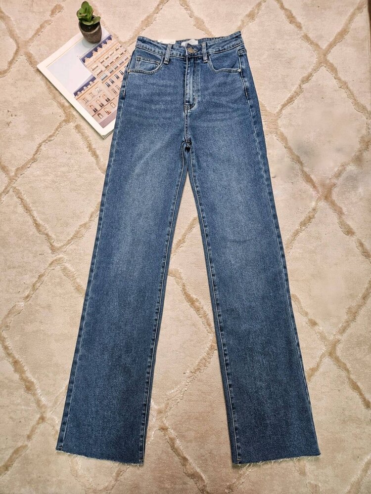 Adina Straight Leg Jeans / Medium Blue (TALL)