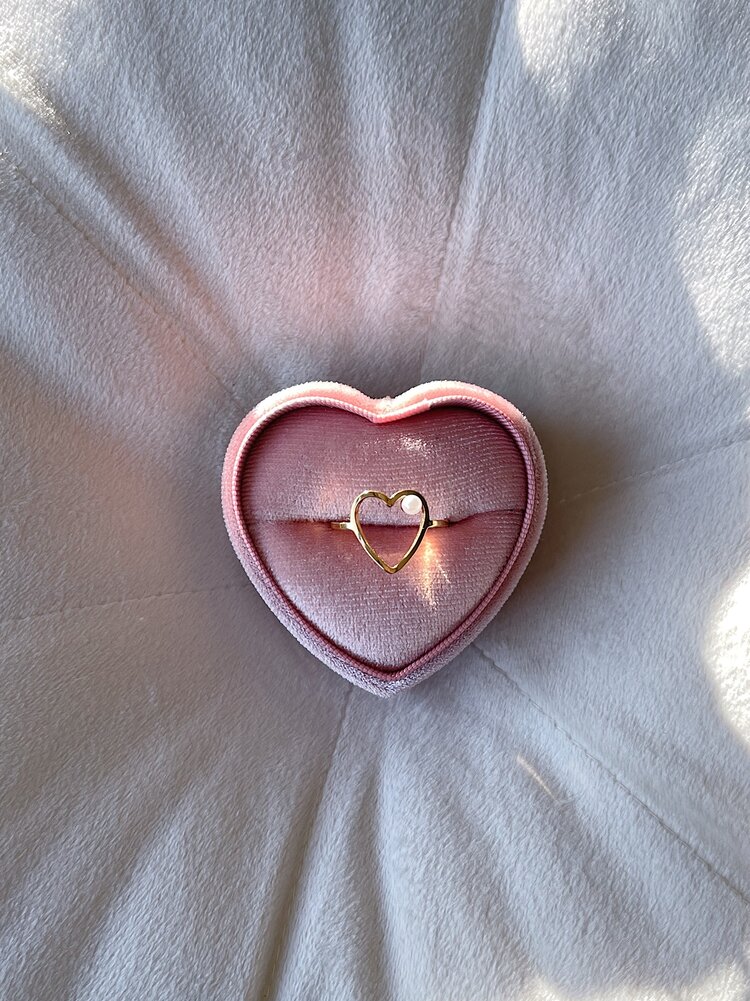 Gold Heart Tiny Pearl Ring