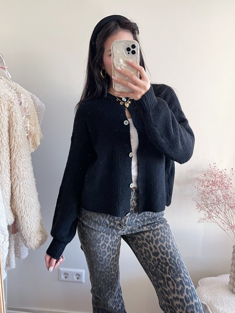 Josefine Button Knit Cardigan / Black