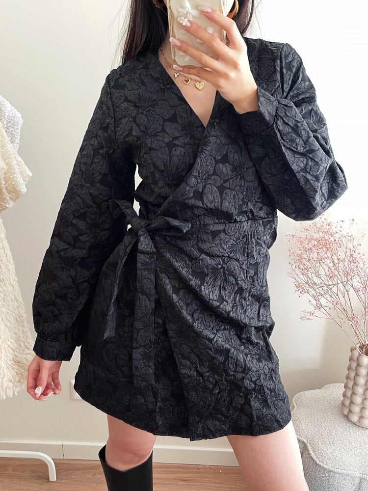 Aysha Flower Wrap Dress / Black