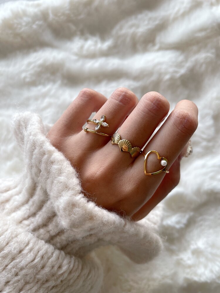 Gold Dainty Sea Shell Ring