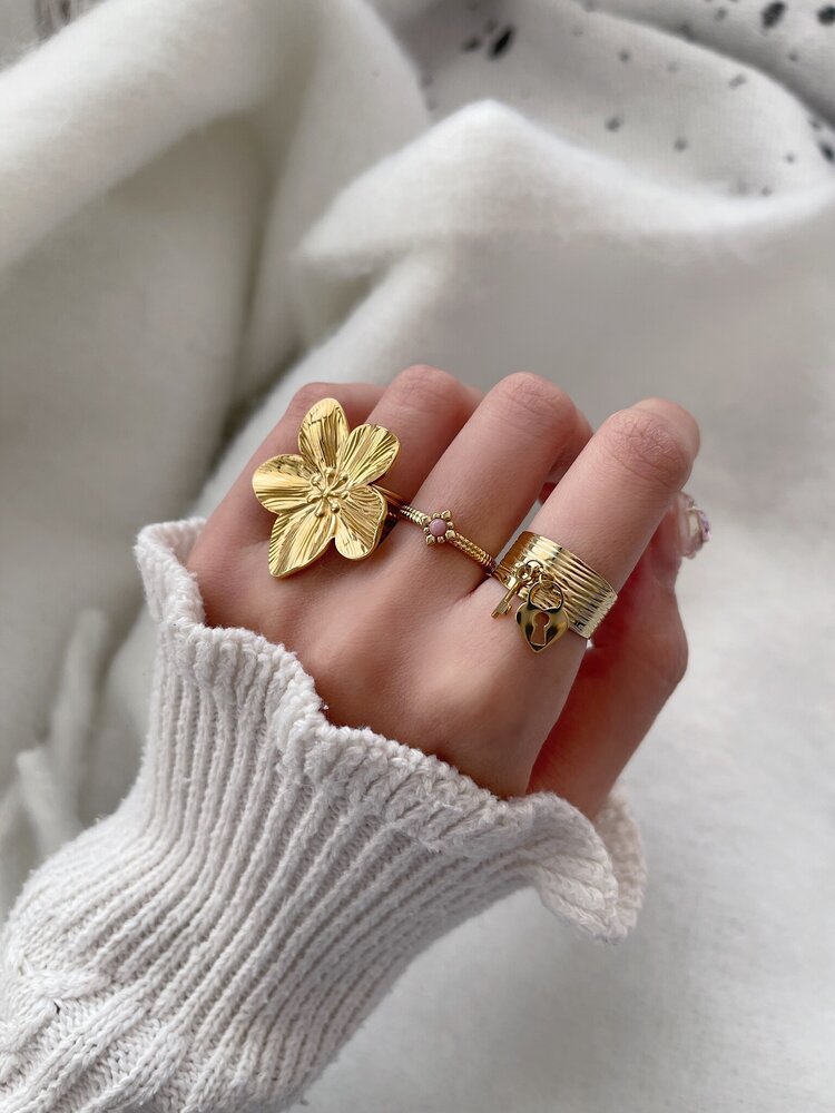 Silver Delicate Large Flower Ring