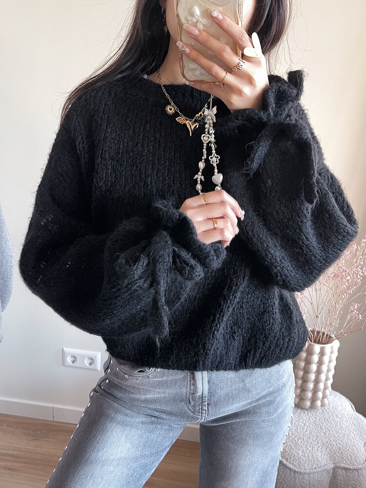 Aileen Oversized Bow Knit Sweater / Black