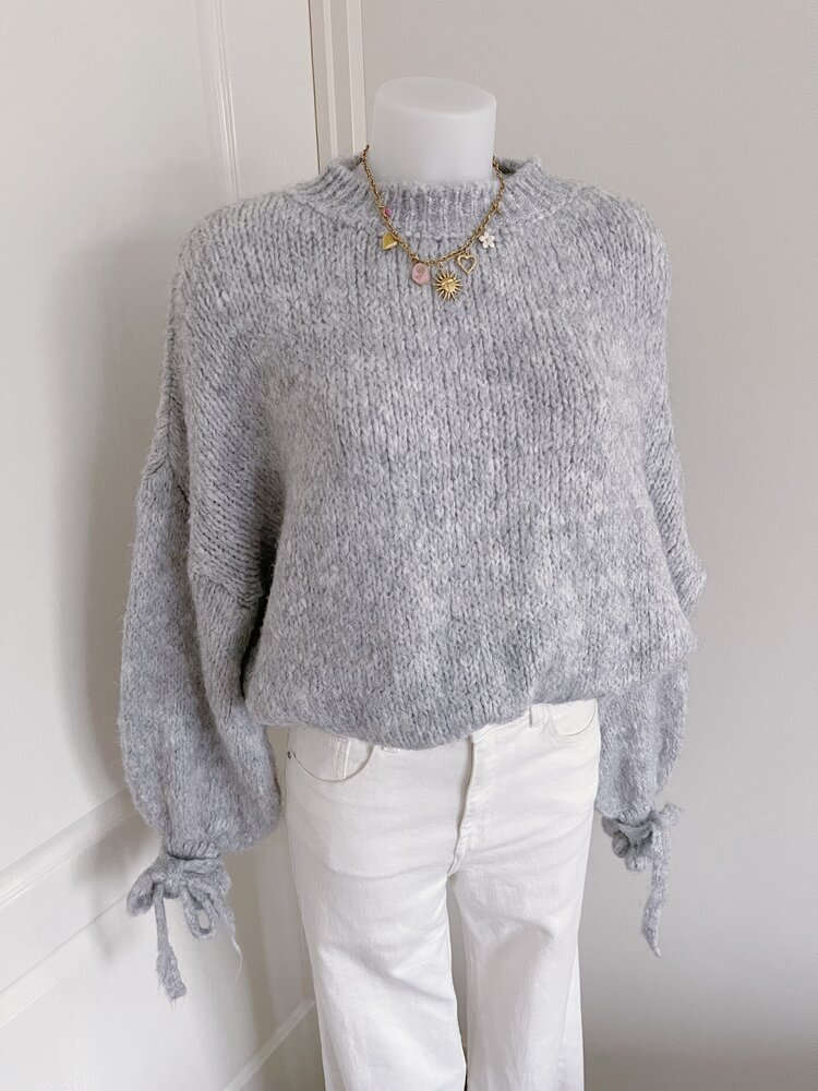 Aileen Oversized Bow Knit Sweater / Grey