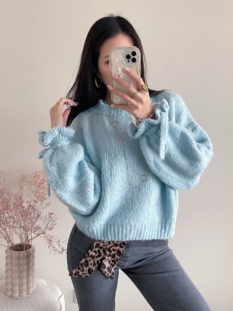Aileen Oversized Bow Knit Sweater / Light Blue