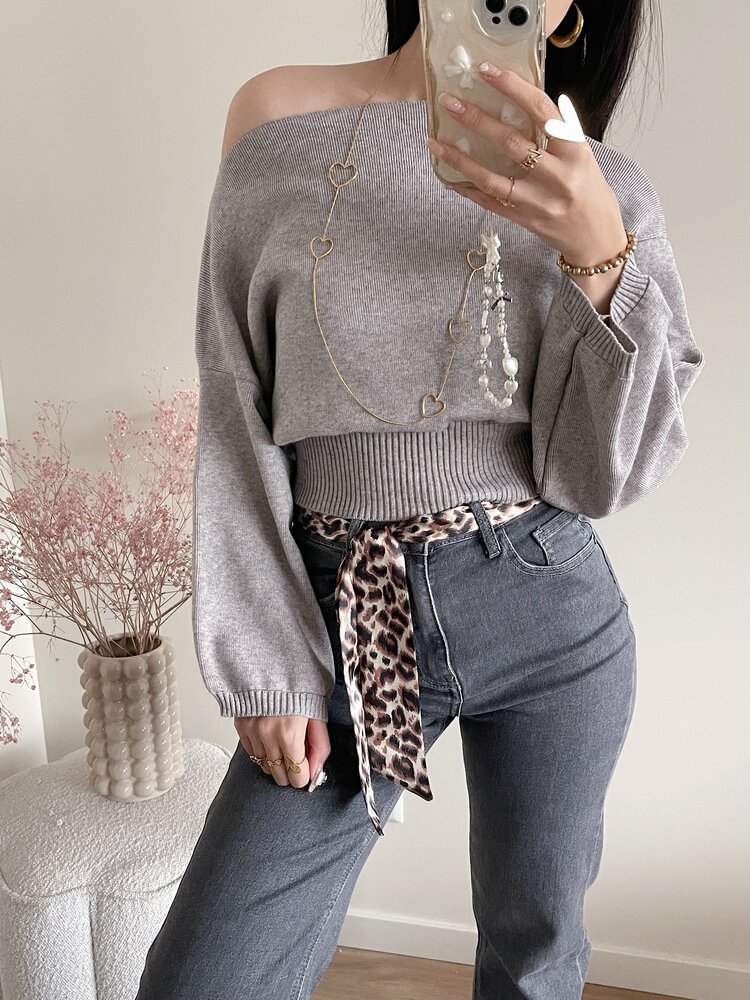 Joyce Off Shoulder Sweater / Grey