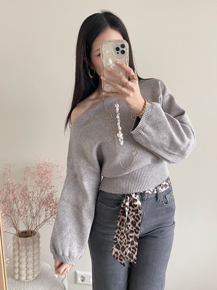 Joyce Off Shoulder Sweater / Grey