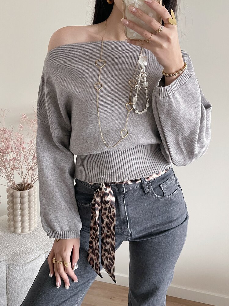 Joyce Off Shoulder Sweater / Grey
