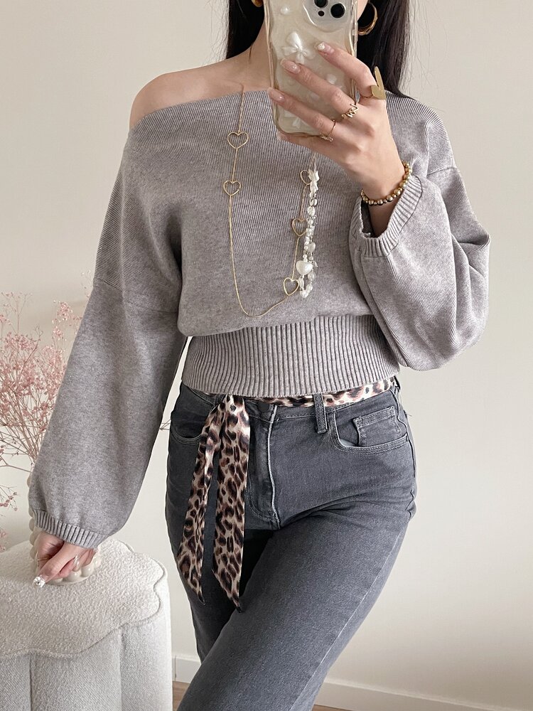 Joyce Off Shoulder Sweater / Grey