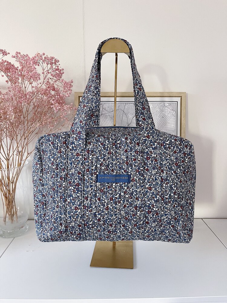 Acacia Flower Travel Bag / Denim Blue