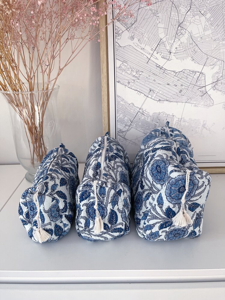 Bali Flower Pouch / Light Blue (S)