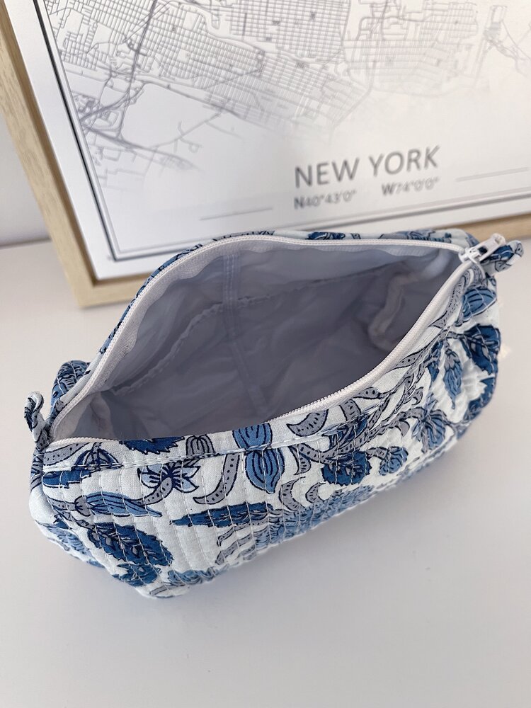 Bali Flower Pouch / Light Blue (S)