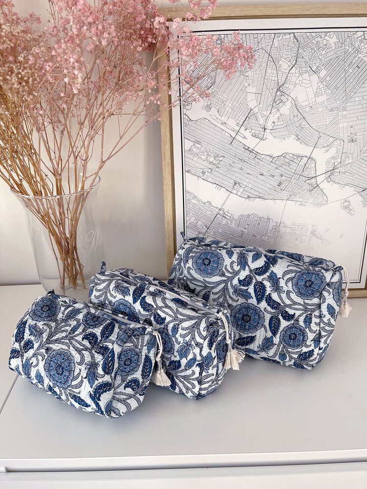 Bali Flower Pouch / Light Blue (M)