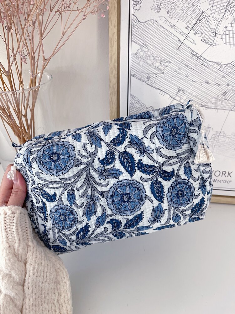 Bali Flower Pouch / Light Blue (L)