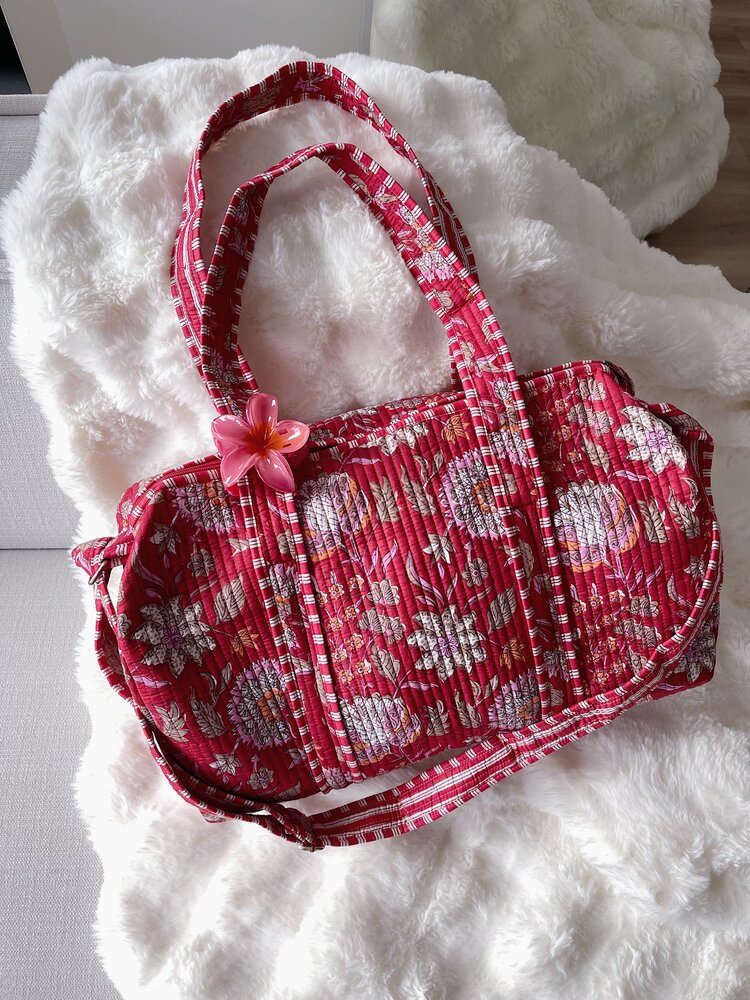 Yasmina Flower Travel Bag / Red Pink