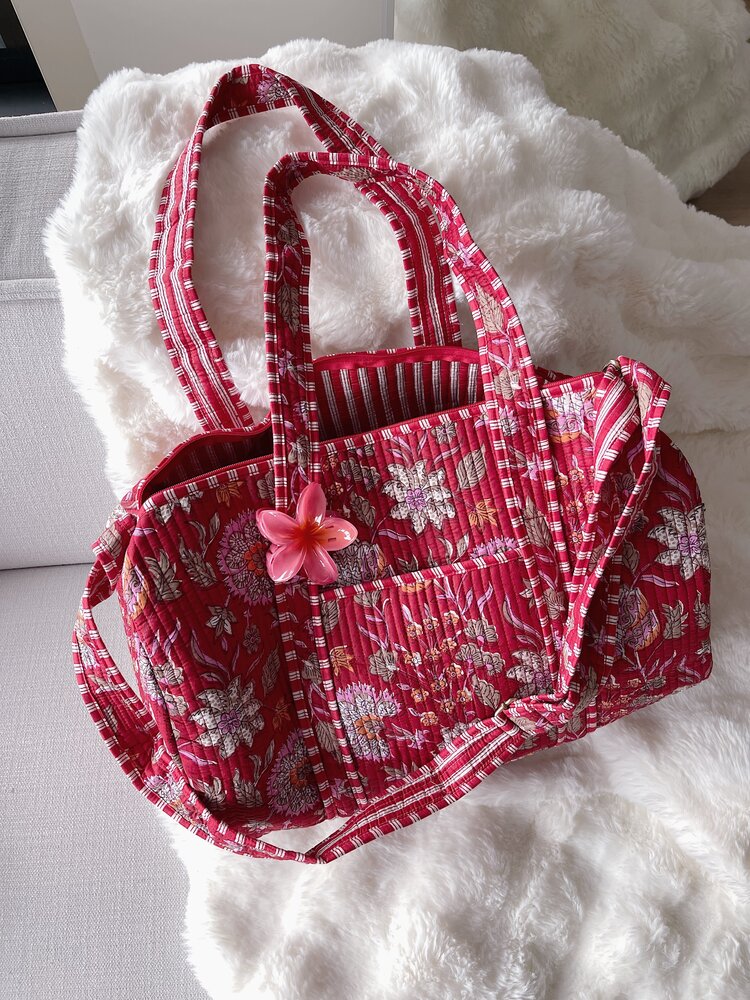 Yasmina Flower Travel Bag / Red Pink