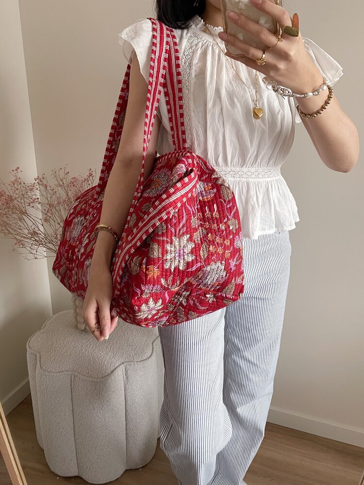 Yasmina Flower Travel Bag / Red Pink