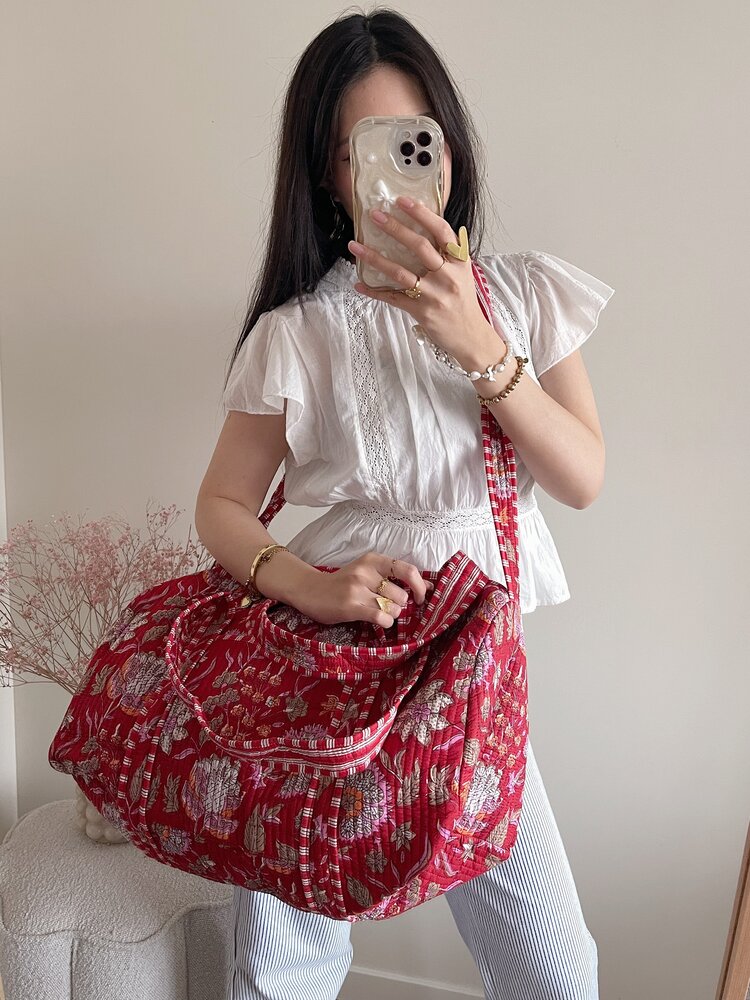 Yasmina Flower Travel Bag / Red Pink